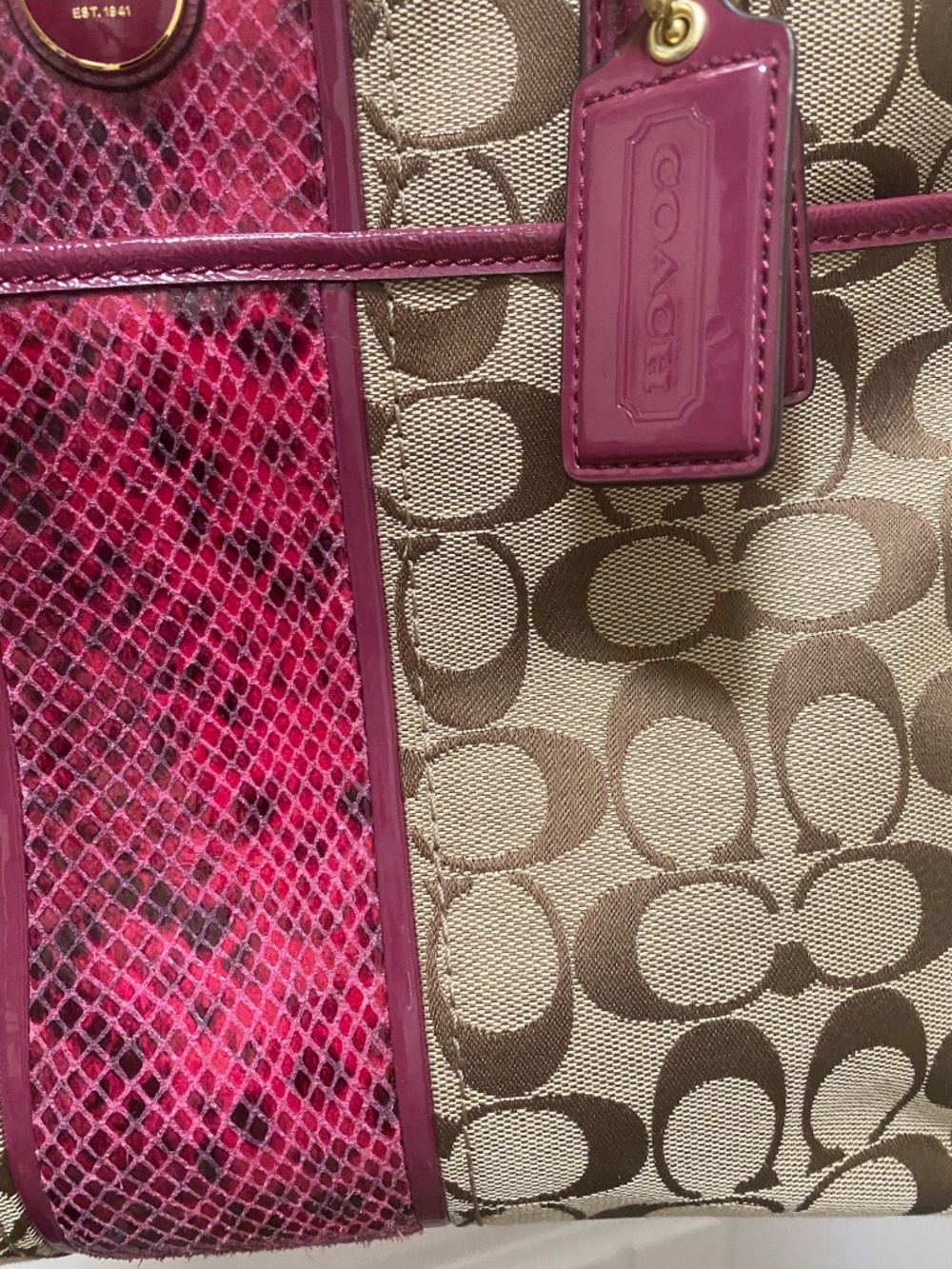 Coach Signature Stripe Python Print Color Raspberry F25706 Bag - Picture 3 of 11